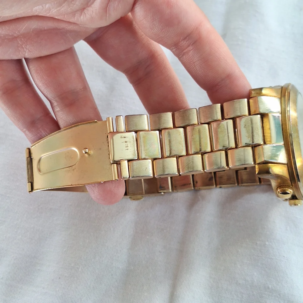 Gold tone Men's Watch